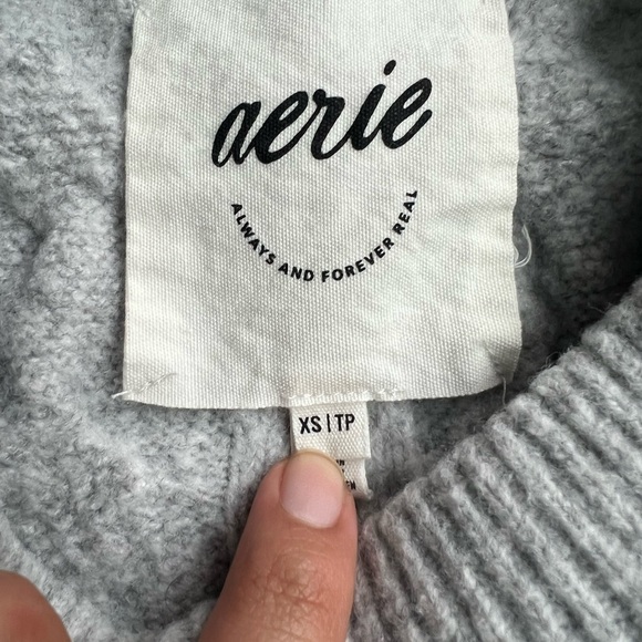 Aerie unREAL Cable Knit Crew Sweater - Medium Heather Gray XS - Picture 5 of 7